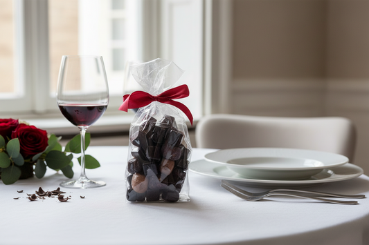 NUR KURZ VERFÜGBAR: Confiserie-Mischung Rotwein - 150g - Auswahl mit Rotwein-Weingummi und belgischer Schokolade, kleiner Genuss, Weingeschenk, Gastgeschenk, Mitbringsel